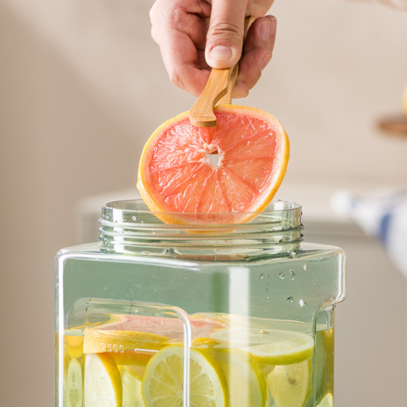 Large-Capacity Cold Water Pitcher - Easy to Clean, Safe Material