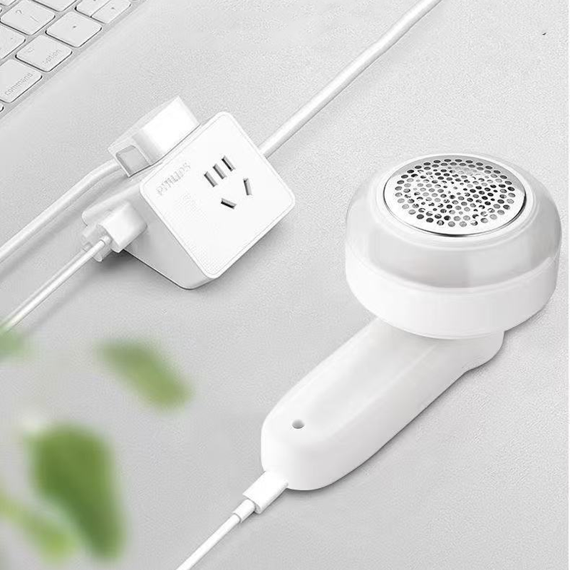 Electric Fabric Shaver – 3-Blade Cutter with Powerful Suction