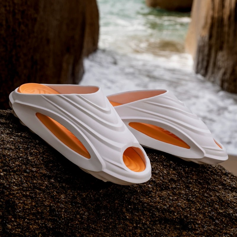 Trendy Sport Slides – Thick Sole, Non-Slip & Ergonomic Design