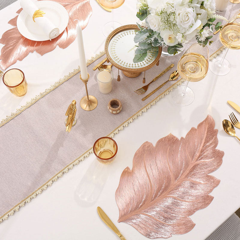 3D Gold-Embossed Leaf Placemat – Heat-Resistant & Non-Slip