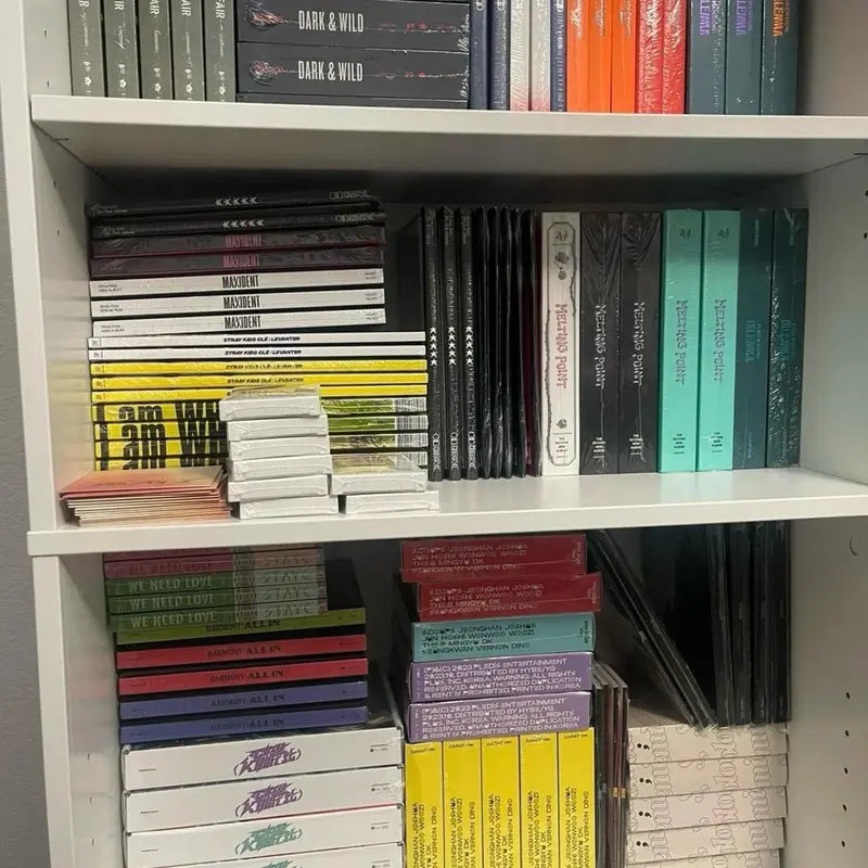 Mystery K-pop Album [Boy Group]