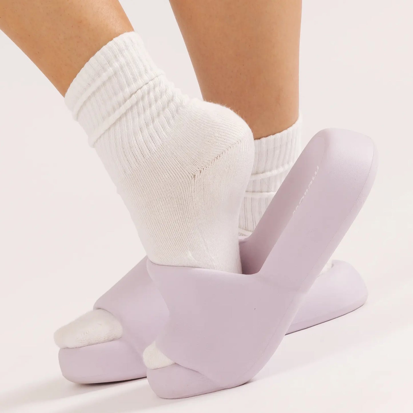 MochaCloud · Ultra-Soft Silent Memory Recovery Slippers