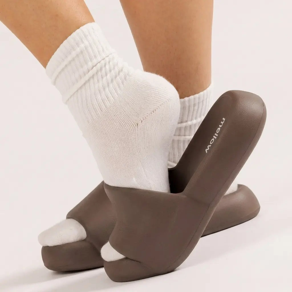 MochaCloud · Ultra-Soft Silent Memory Recovery Slippers