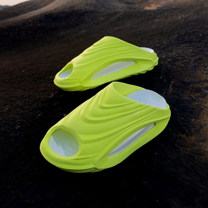 Trendy Sport Slides – Thick Sole, Non-Slip & Ergonomic Design