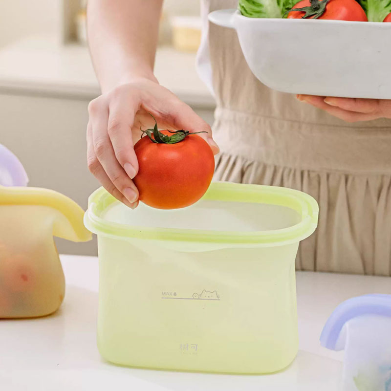 Reusable Silicone Food Storage Bag & Lunch Box: Leak-Proof, Heat & Cold Resistant