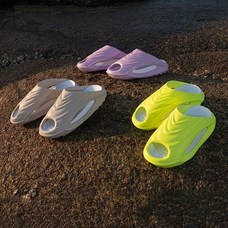 Trendy Sport Slides – Thick Sole, Non-Slip & Ergonomic Design