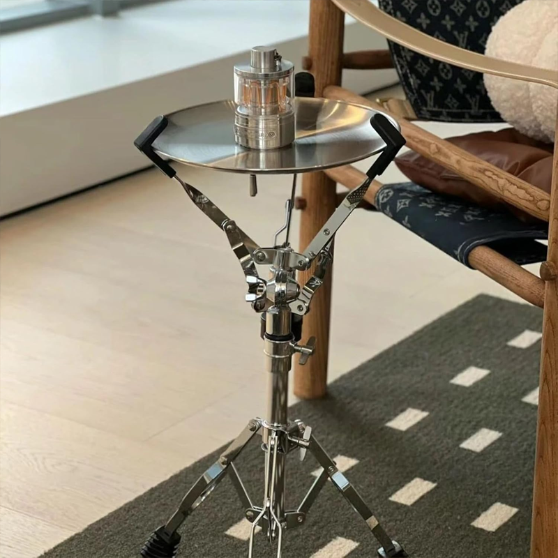 Adjustable Cyberpunk Side Table – Mechanical Design with Futuristic Style