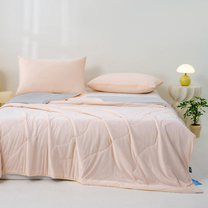 Cool Silk Summer Comforter with Machine Washable Design