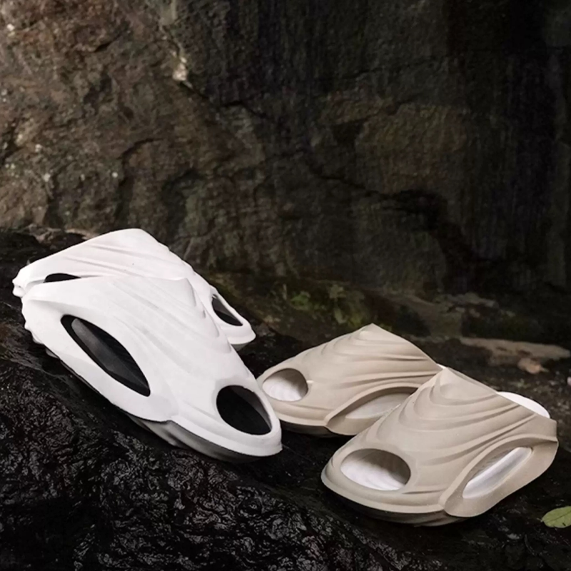 Trendy Sport Slides – Thick Sole, Non-Slip & Ergonomic Design