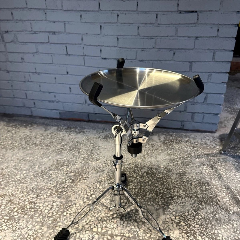Adjustable Cyberpunk Side Table – Mechanical Design with Futuristic Style